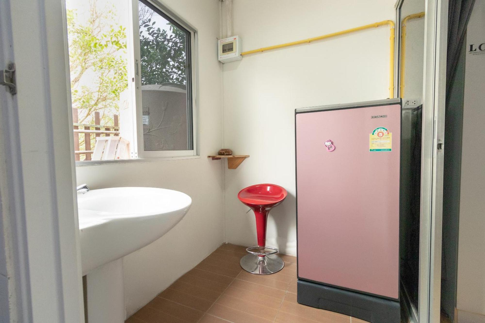 מלון בנגקוק Oyo 644 Pong Pai House מראה חיצוני תמונה